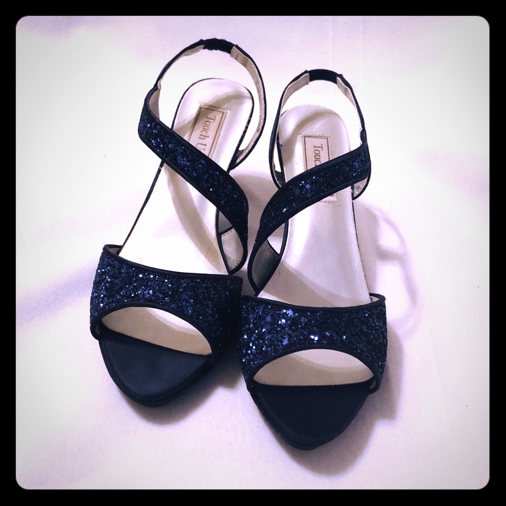 Navy High Heel Dress Shoe